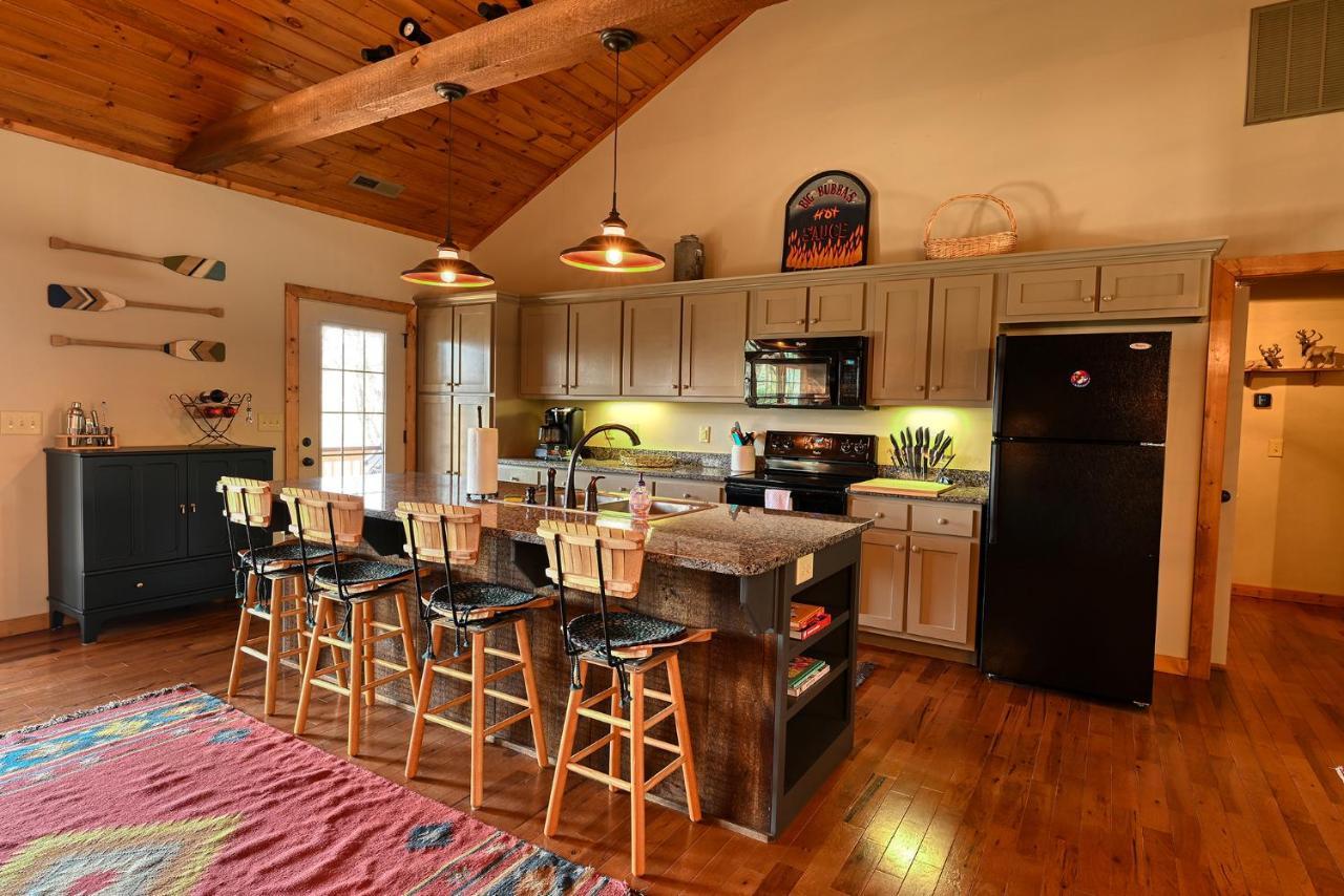 Lake Nantahala-Smoky Mountain Cabins Aquone Bagian luar foto